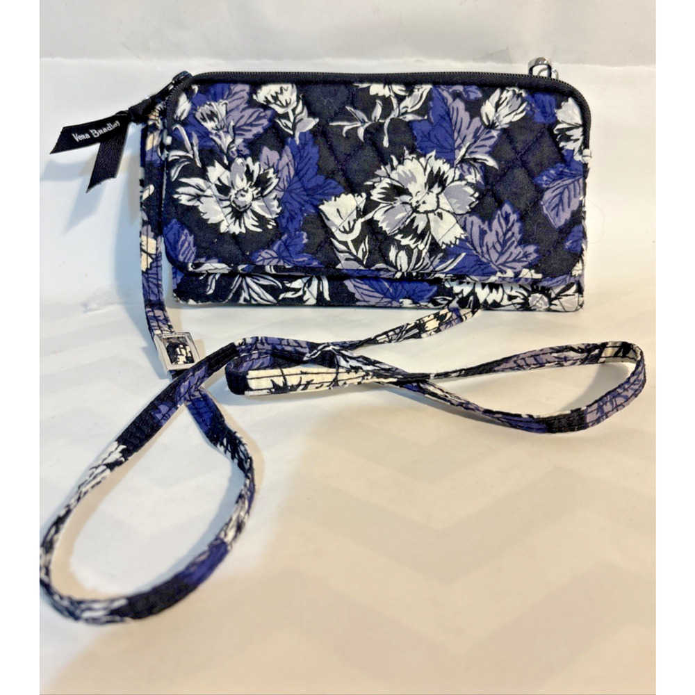 Vera Bradley Crossbody in Frosted Floral - Excellent Condition